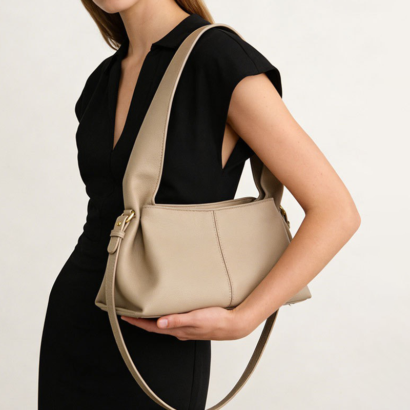 Esmé Shoulder Bag