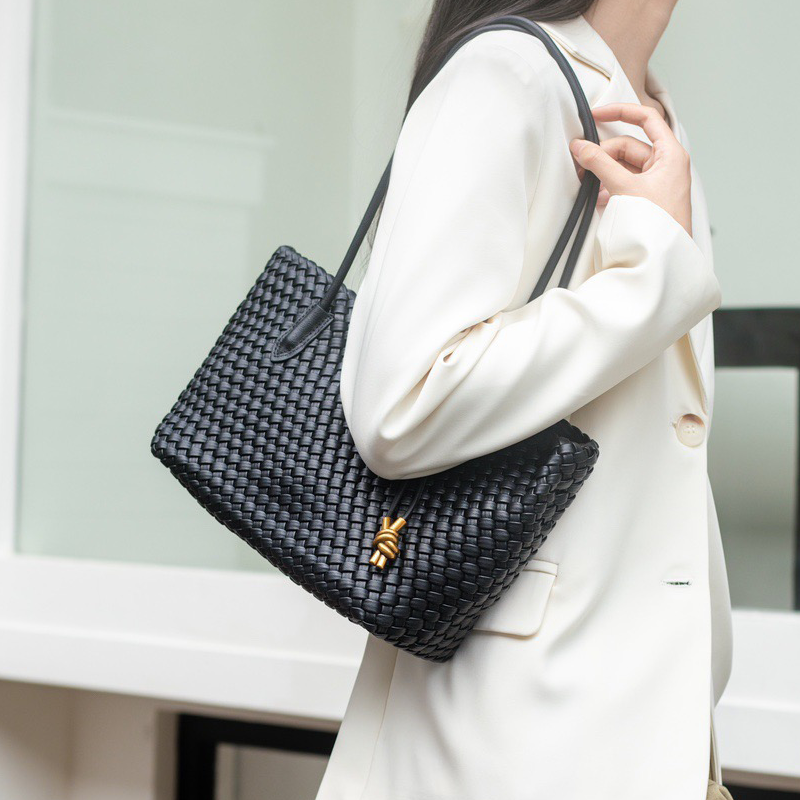 Sorraia Shoulder Bag - Image 49