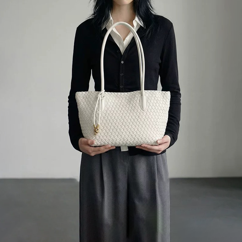 Sorraia Shoulder Bag - Image 6