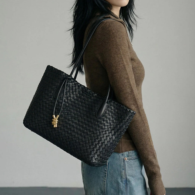 Sorraia Shoulder Bag - Image 3