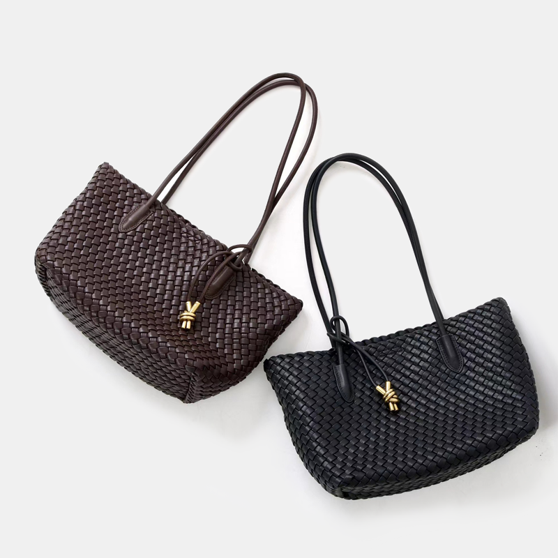 Sorraia Shoulder Bag - Image 24
