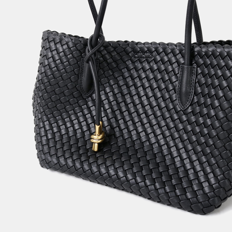 Sorraia Shoulder Bag - Image 16