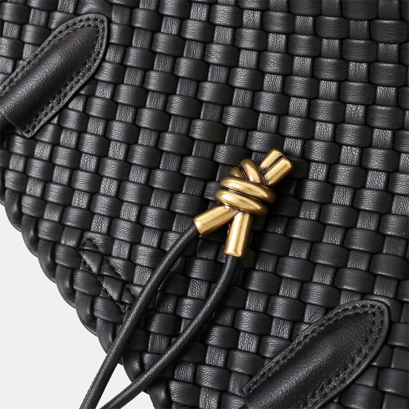 Sorraia Shoulder Bag - Image 18