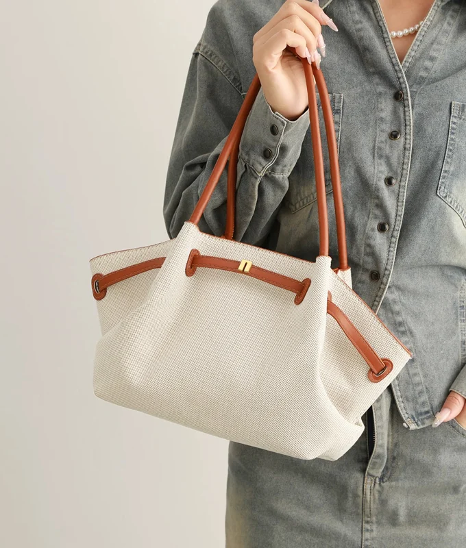 Freya Shoulder Bag
