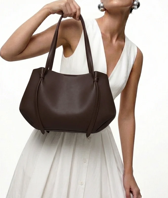 Lora Shoulder Bag